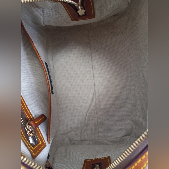 Dooney & Bourke, AWL, 3.0 Barrel Satchel 28, in Taupe - Picture 13 of 16